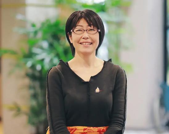 アロマ担当 倉地 摩紀子