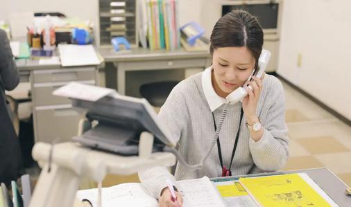 相談窓口のスタッフ