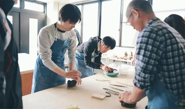 作業療法や音楽療法も含めた集団療法 - 海の病棟の治療方針 - 海の病棟 | 福岡県大牟田市 不知火病院(うつ病の治療･入院･カウンセリング)